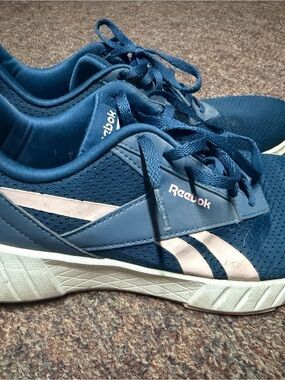 Reebok Womens Navy Blue Athletic Sneakers